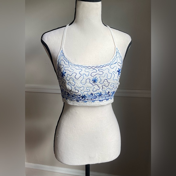 Vintage Y2K L.S.I. Embroidered Halter Crop Top | Size Small - Picture 6 of 15